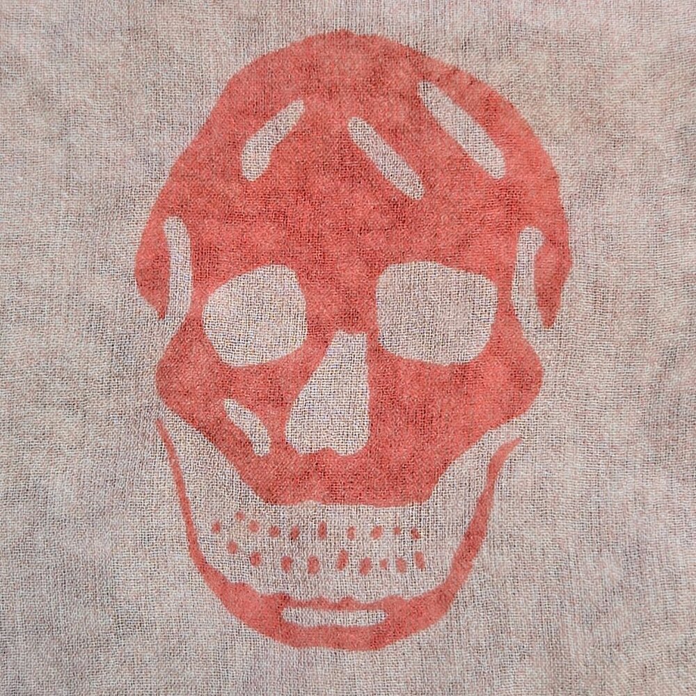 NWT McQueen Skull Scarf Silk Gradient Pink Ombre - Picture 4 of 10